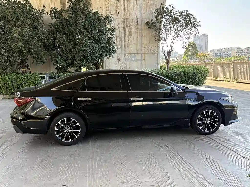 Toyota Avalon — миниатюра 4