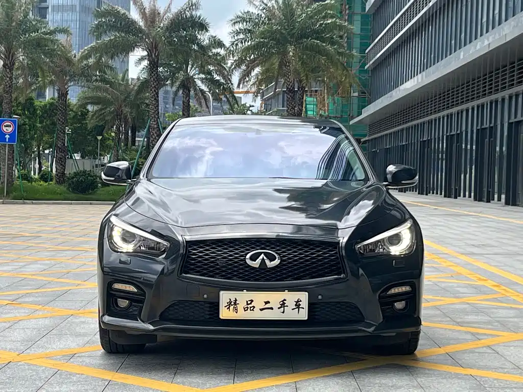 Infiniti Q50L 2015 2.0T Enjoy
