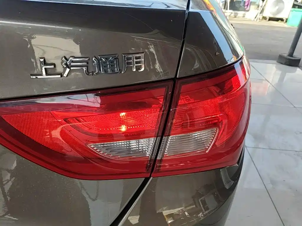 Buick Excelle — миниатюра 8