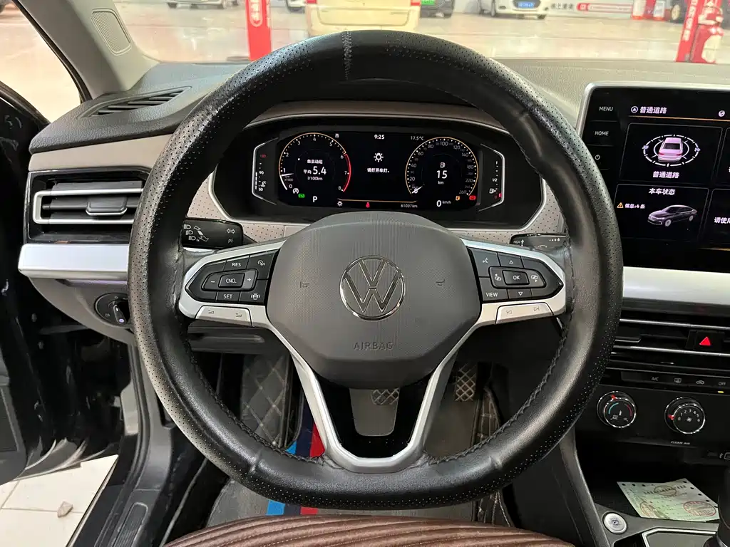 Volkswagen Lavida — миниатюра 4