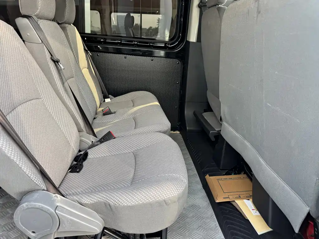 Ford Transit — миниатюра 10