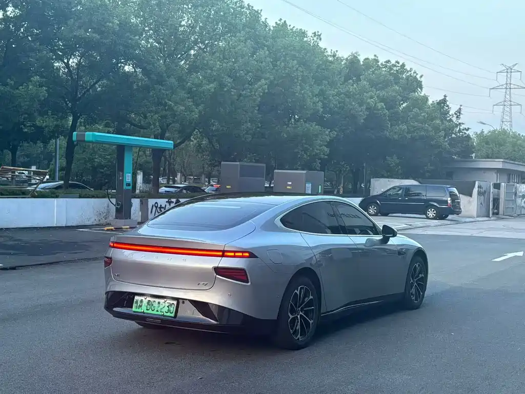 XPeng P7 — миниатюра 7