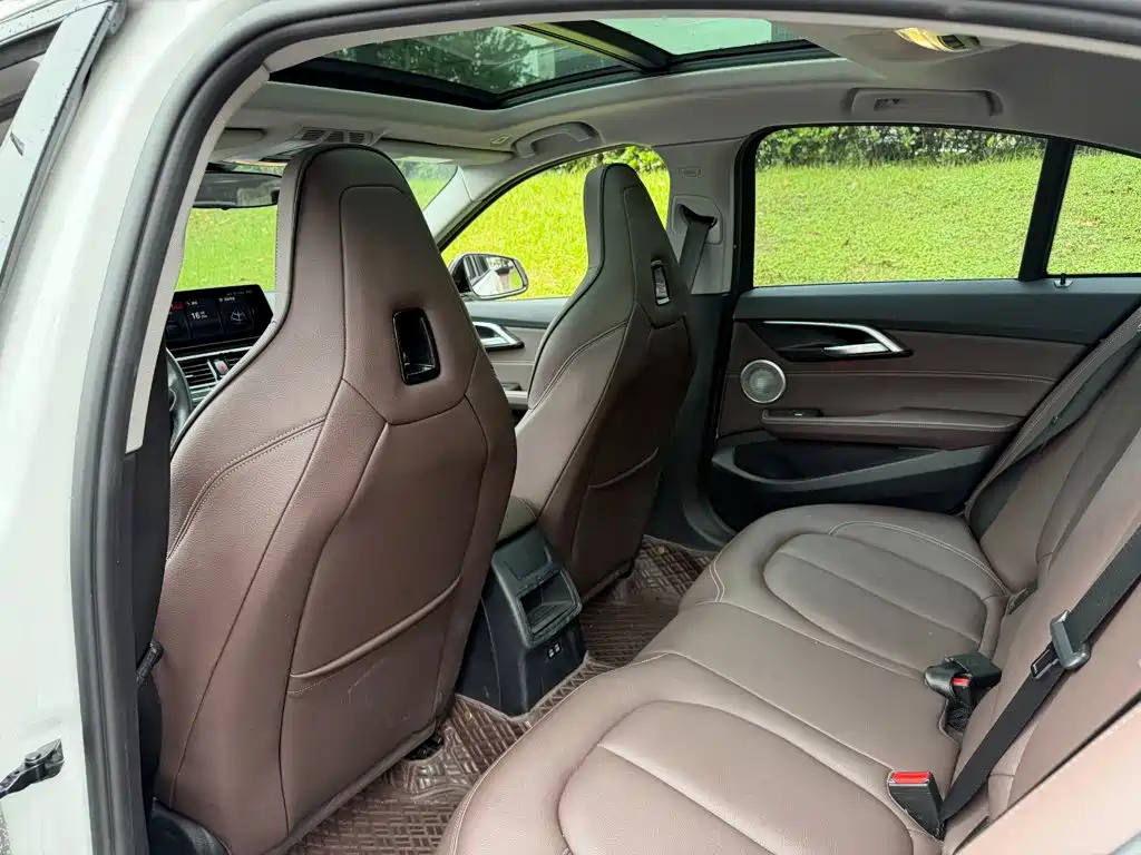 BMW 1 Series — миниатюра 11