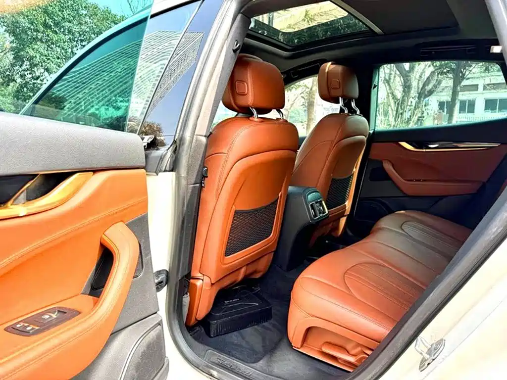 Maserati Levante — миниатюра 9