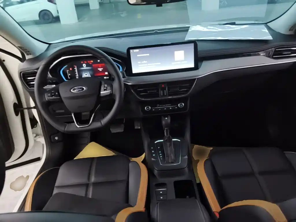 Ford Focus — миниатюра 10
