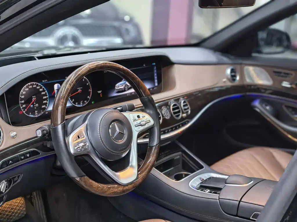 Mercedes-Benz S-Class — миниатюра 14