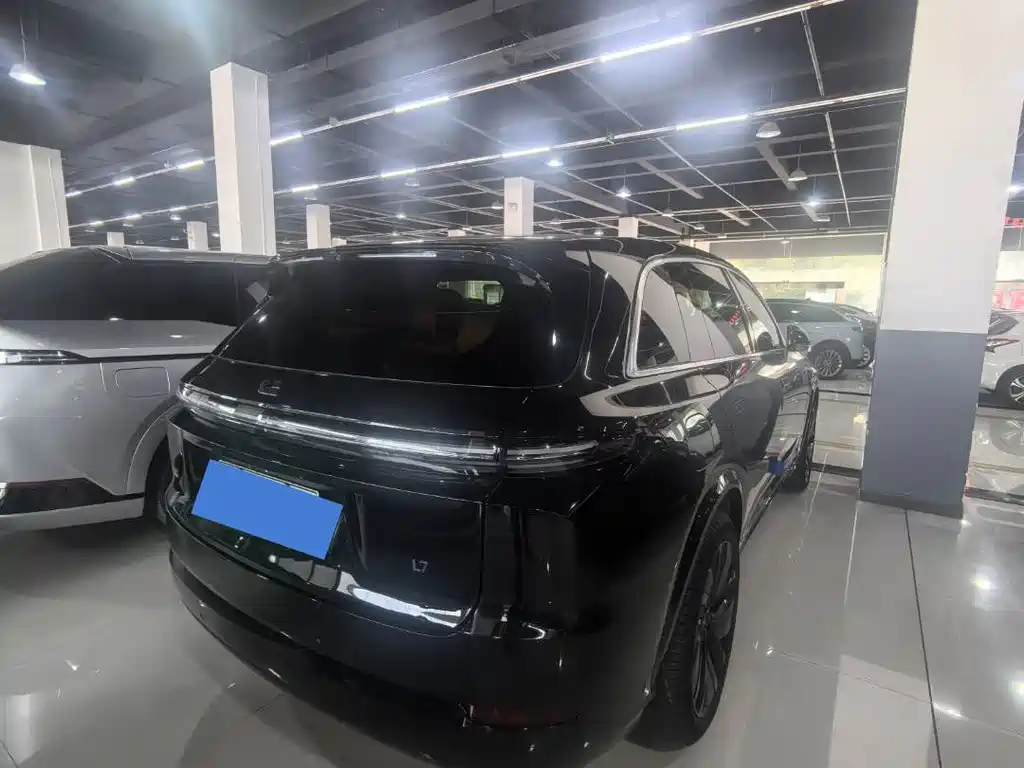 Li Auto IDEAL L7