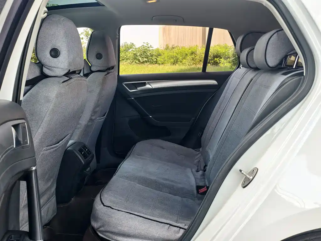 Volkswagen Golf 2020 200TSI DSG Comfort