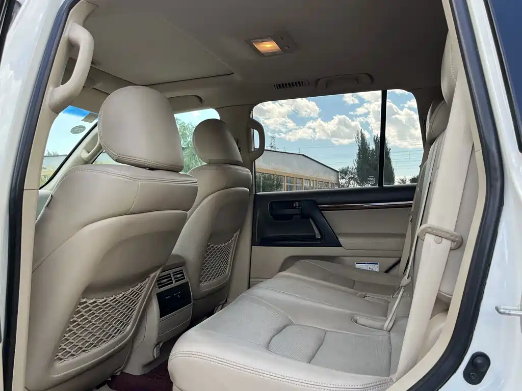 Toyota Land Cruiser — миниатюра 9