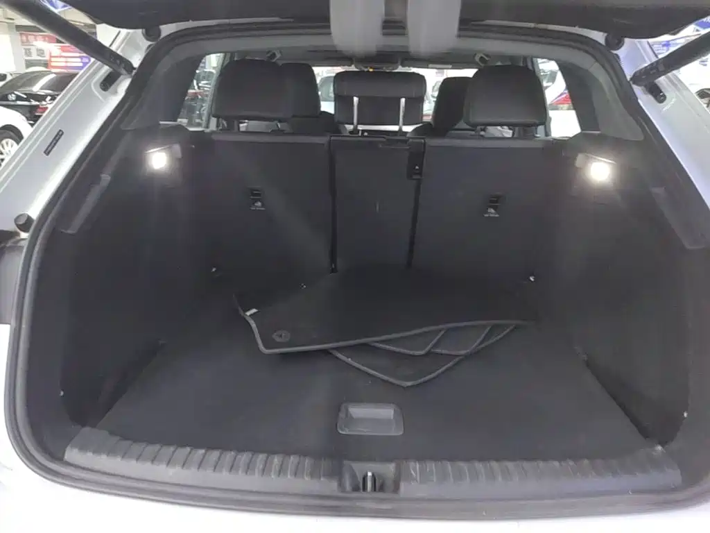 Audi Q4 e-tron — миниатюра 19