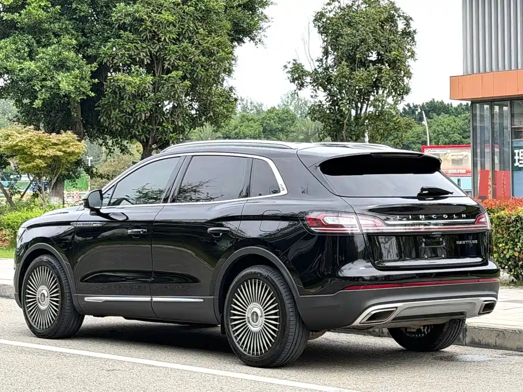 Lincoln Nautilus — миниатюра 9