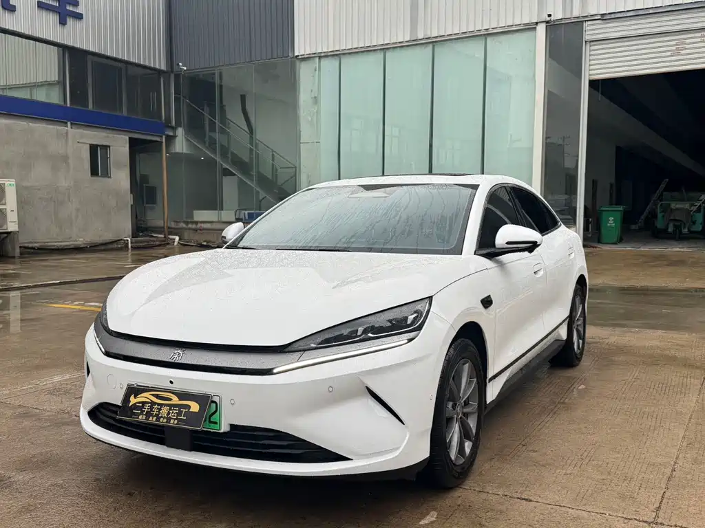 BYD Qin L