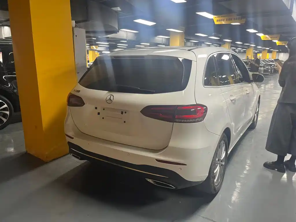 Mercedes-Benz B-Class — миниатюра 9