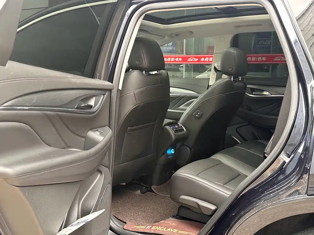 Buick Enclave — миниатюра 8