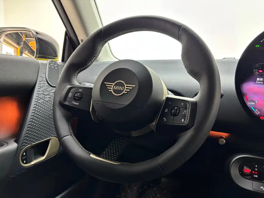 MINI MINI COOPER EV — миниатюра 9