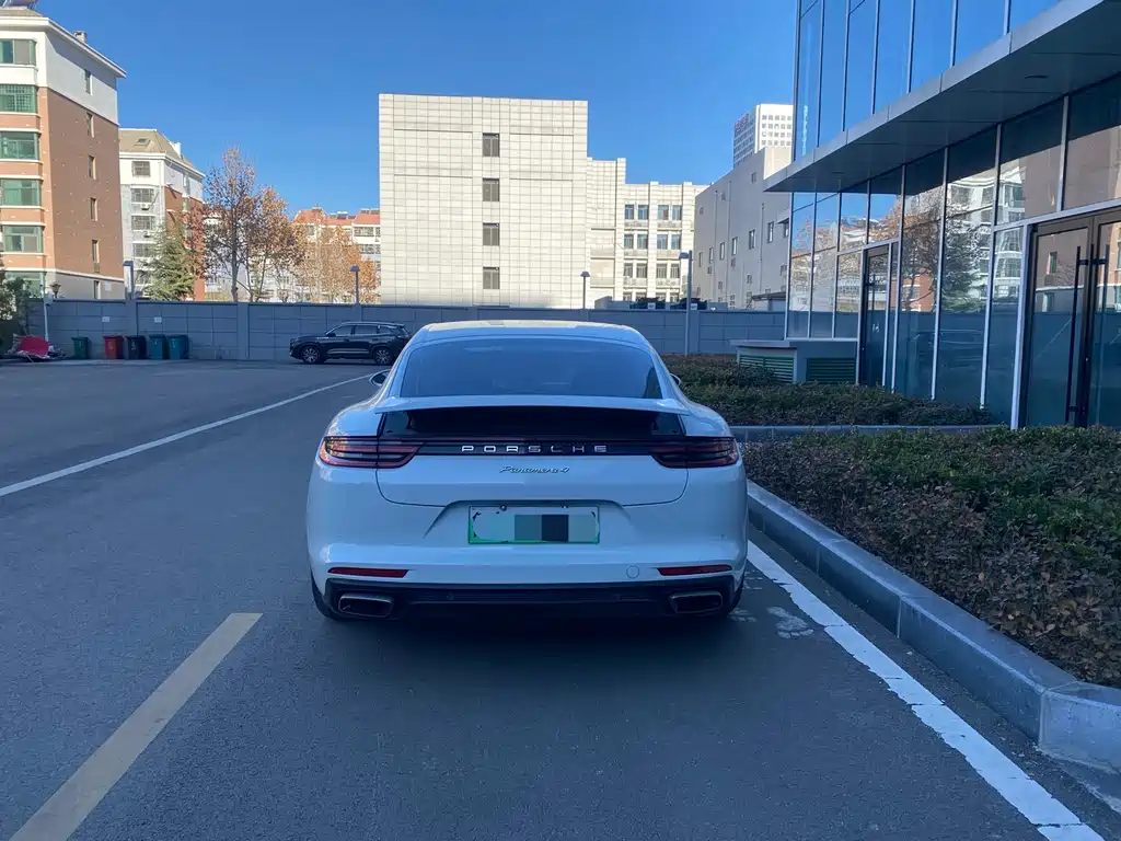 PORSCHE PANAMERA NEW ENERGY