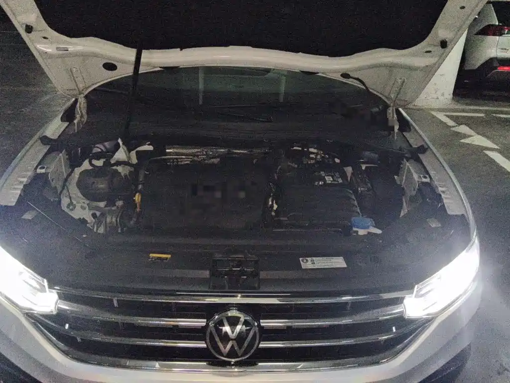 Volkswagen Tiguan L — миниатюра 11