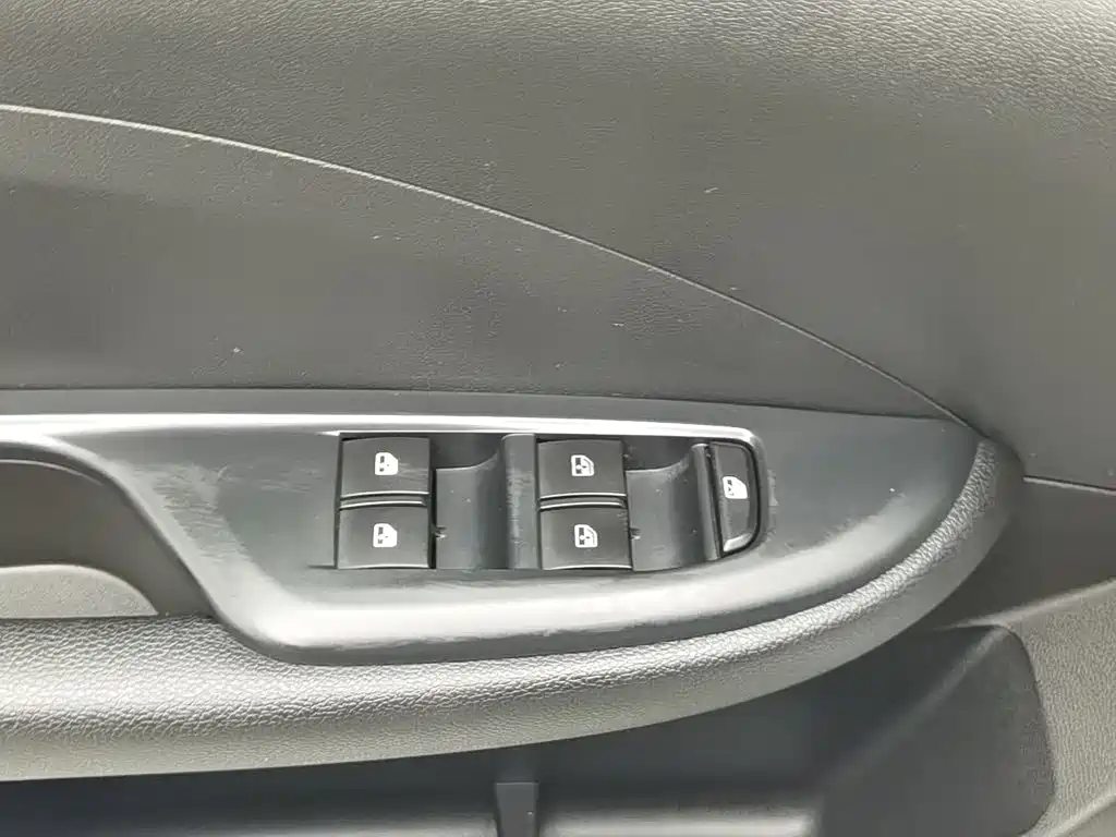 Buick Excelle — миниатюра 9