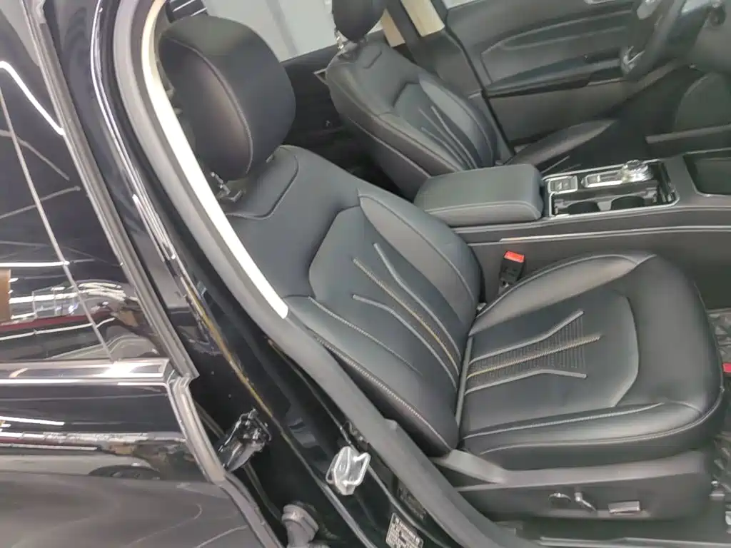 Ford Edge — миниатюра 25