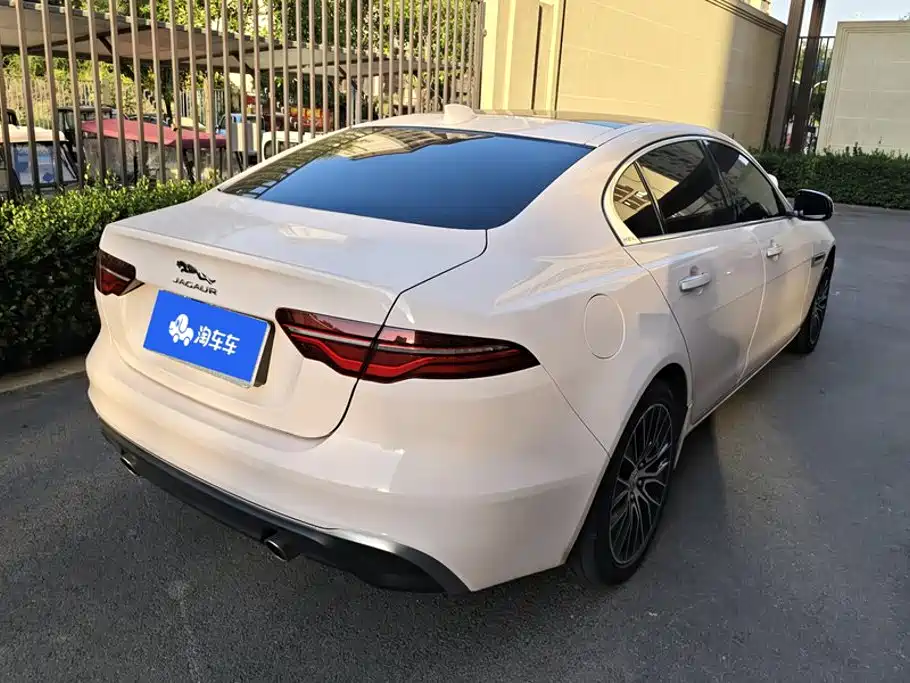 Jaguar XEL — миниатюра 3