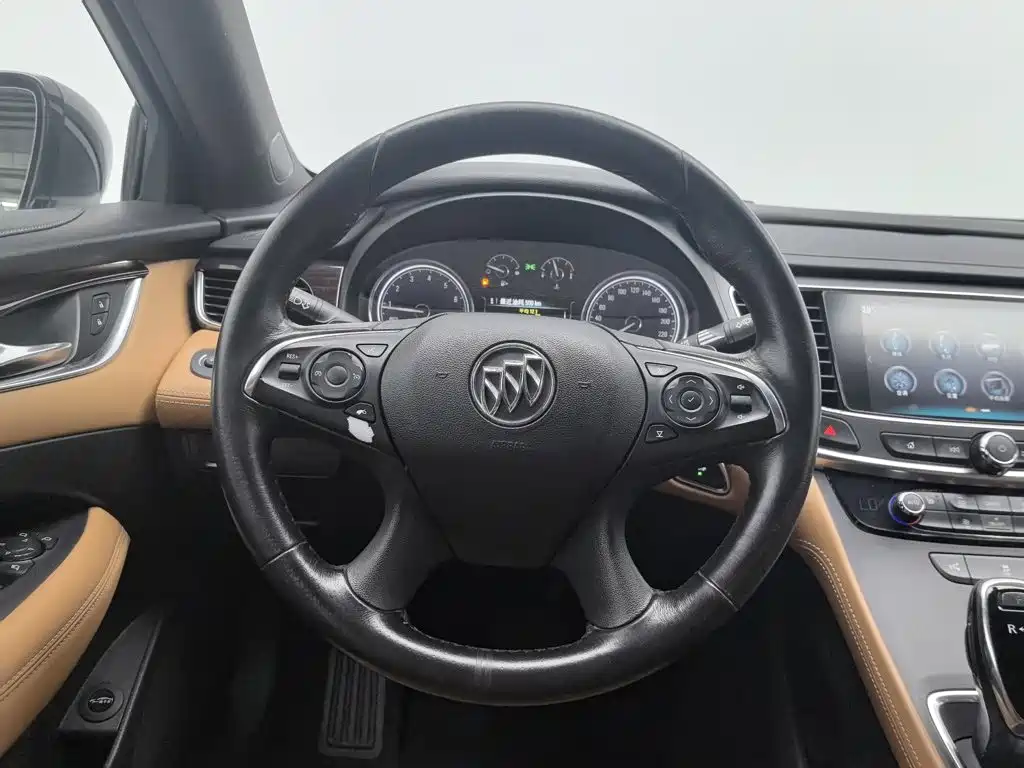 Buick LaCrosse — миниатюра 11