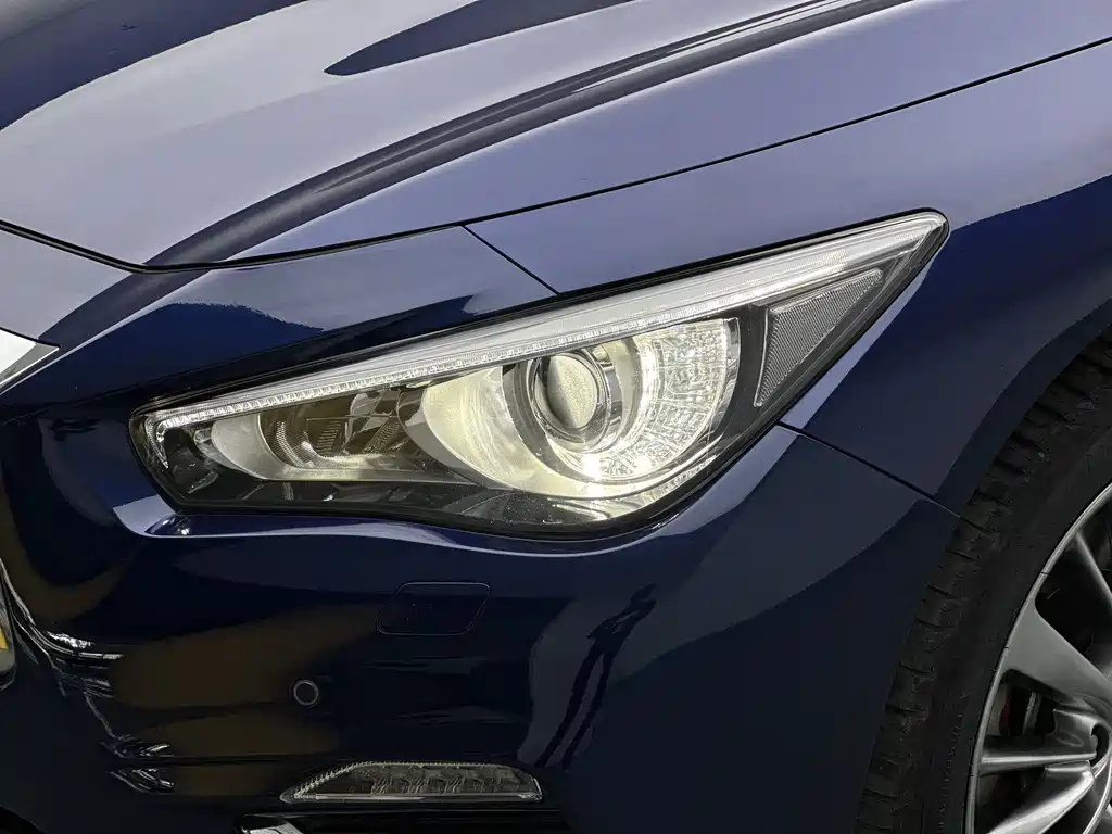 Infiniti Q50L 2018 2.0T VI