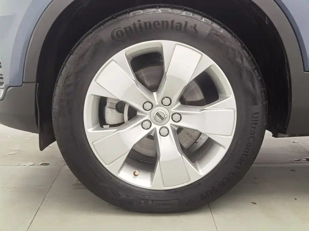 Volvo XC40 — миниатюра 17