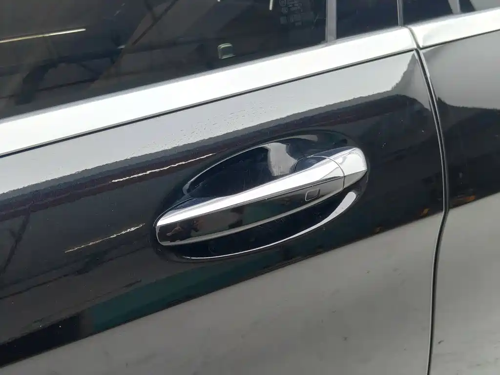 Mercedes-Benz S-Class — миниатюра 12