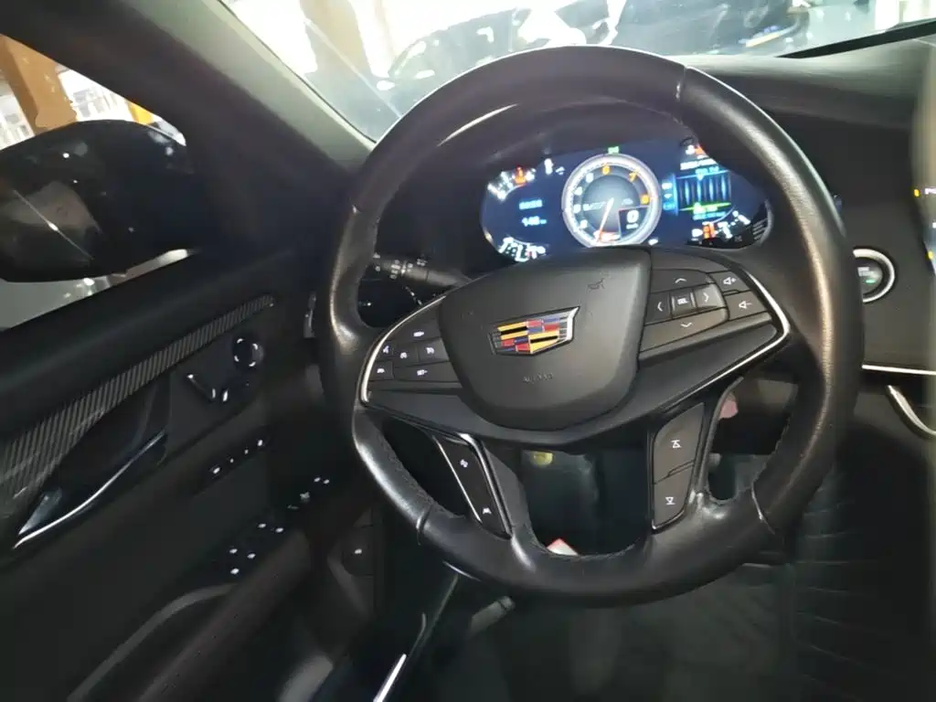 Cadillac CT6 — миниатюра 11