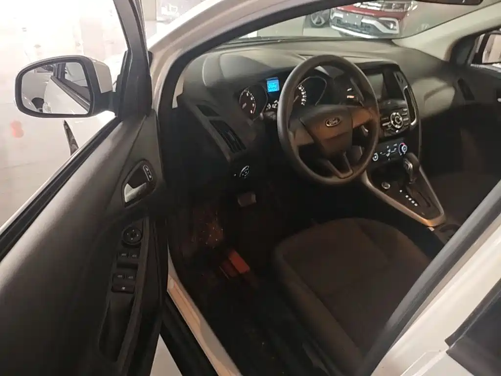 Ford Focus — миниатюра 16