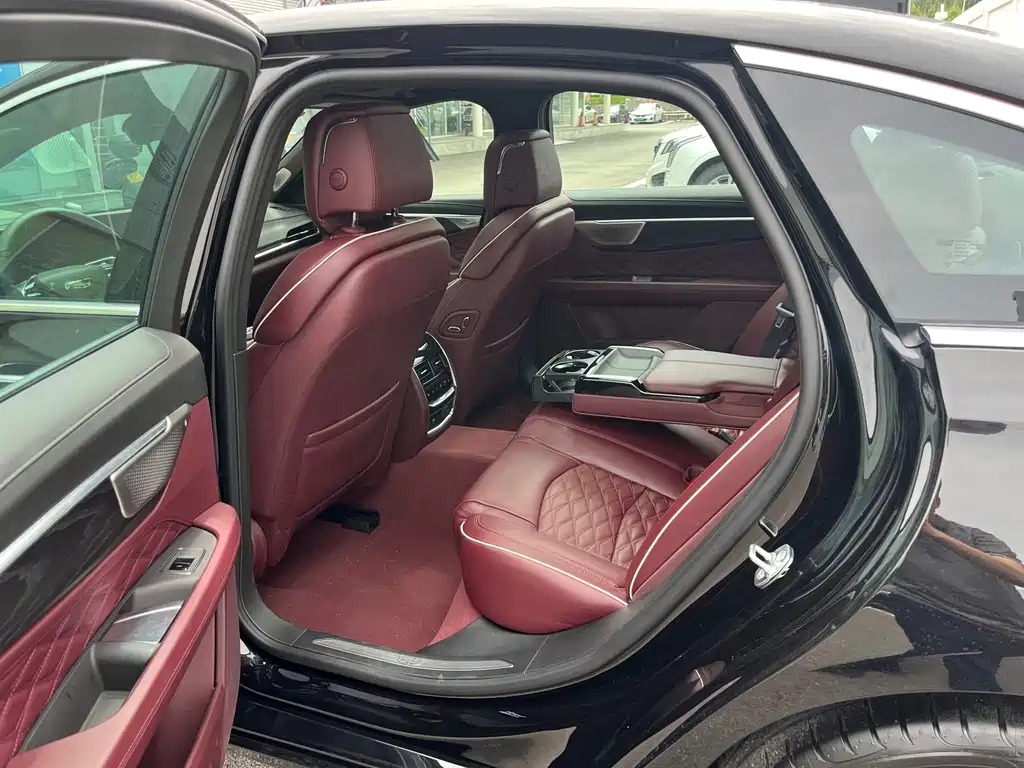 Cadillac CT6 — миниатюра 12