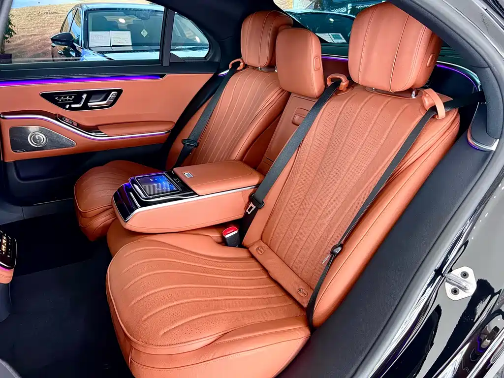Mercedes-Benz S-Class — миниатюра 11