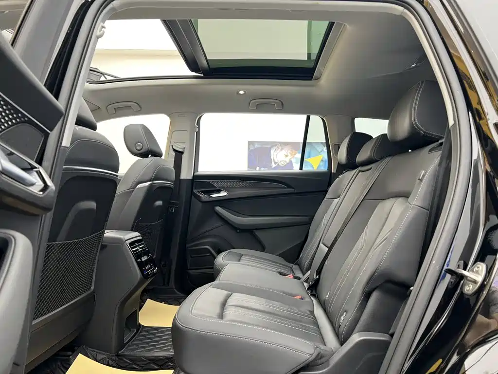 Audi Q6 — миниатюра 28