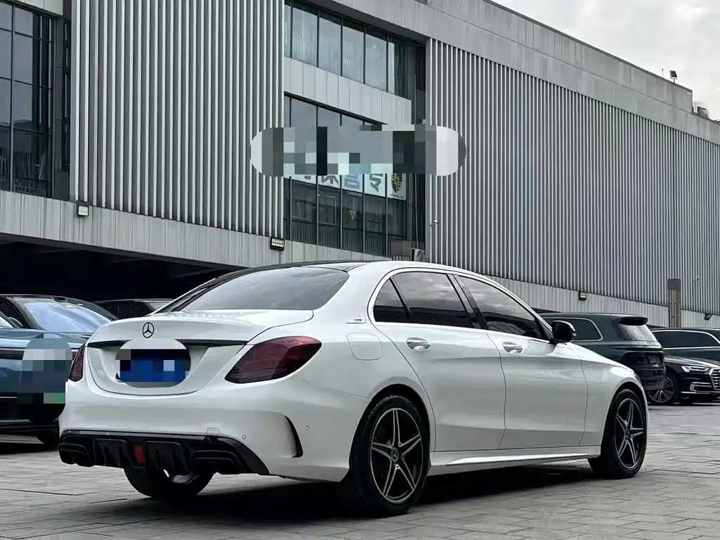 Mercedes-Benz C-Class — миниатюра 10