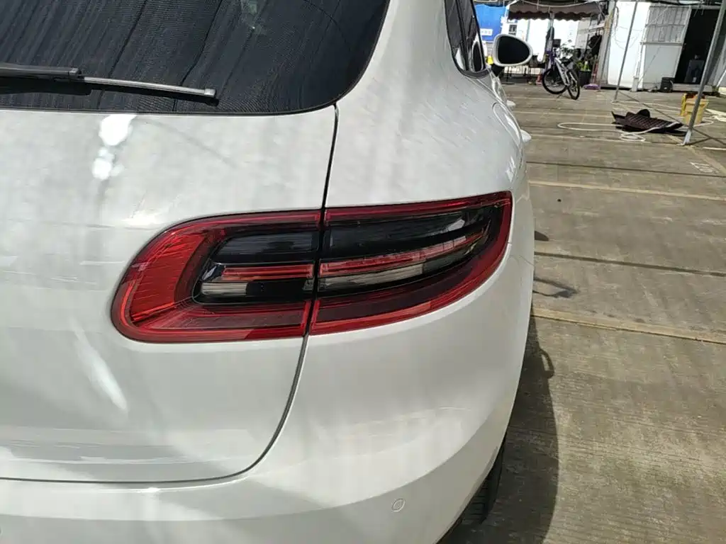 Porsche Macan — миниатюра 8
