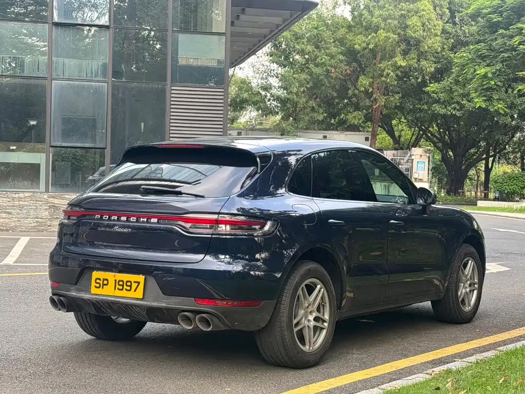 Porsche Macan — миниатюра 5