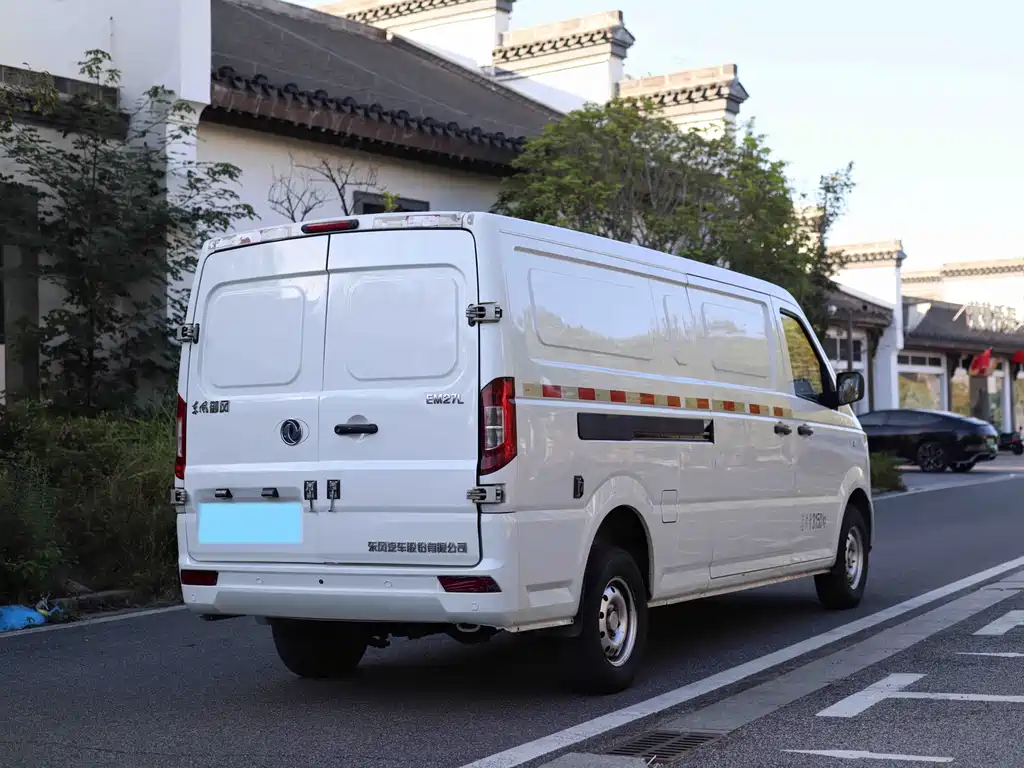 Dongfeng EM27 — миниатюра 5