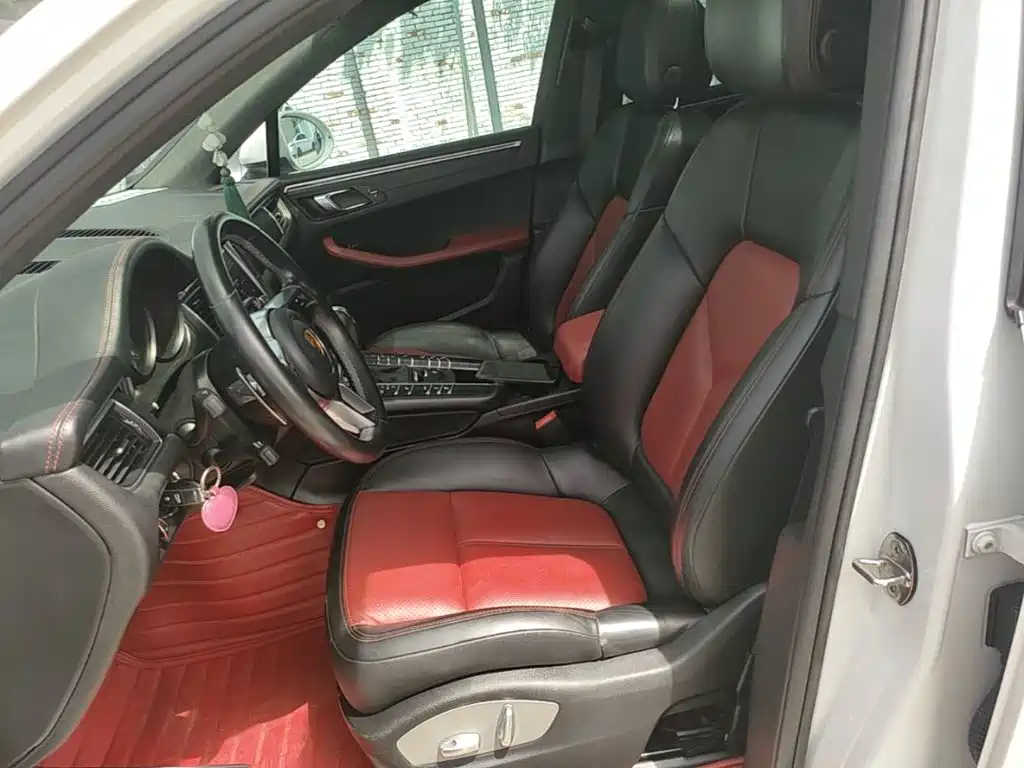 Porsche Macan — миниатюра 15