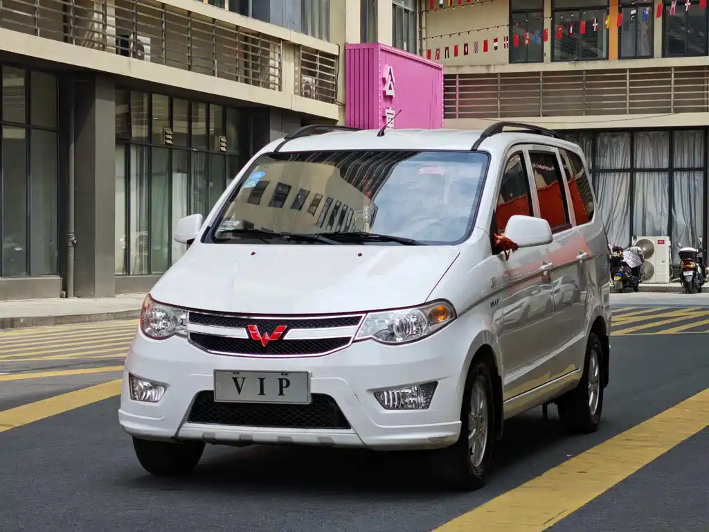 Wuling Hongguang 2017