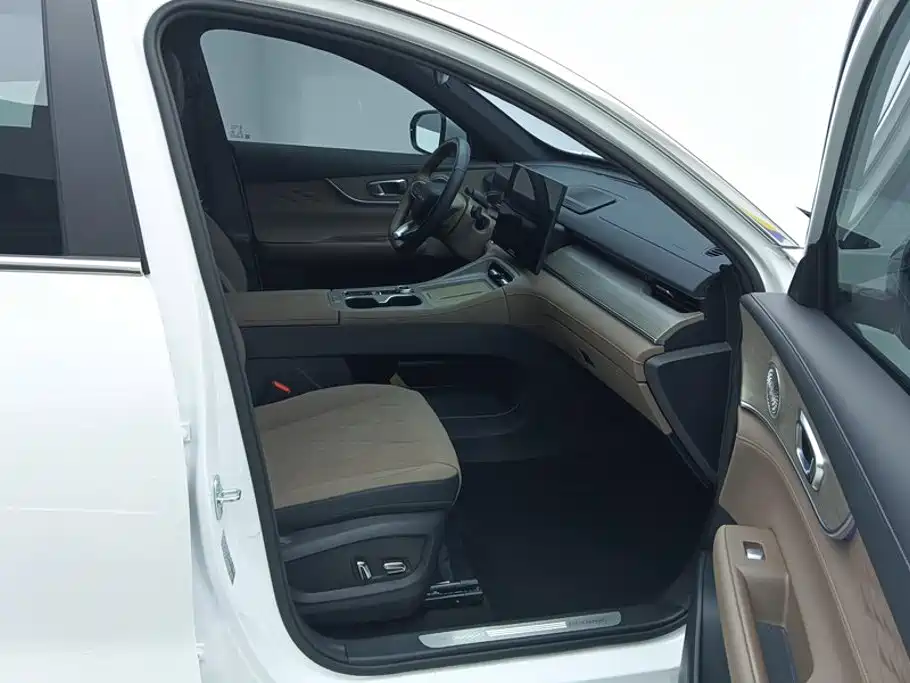 Chery Tiggo 8 PLUS — миниатюра 8
