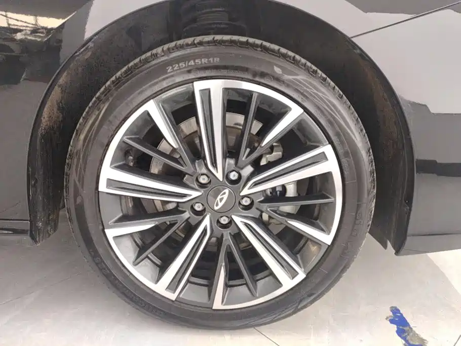 Chery Arrizo 8 8 2022 1.6T DCT