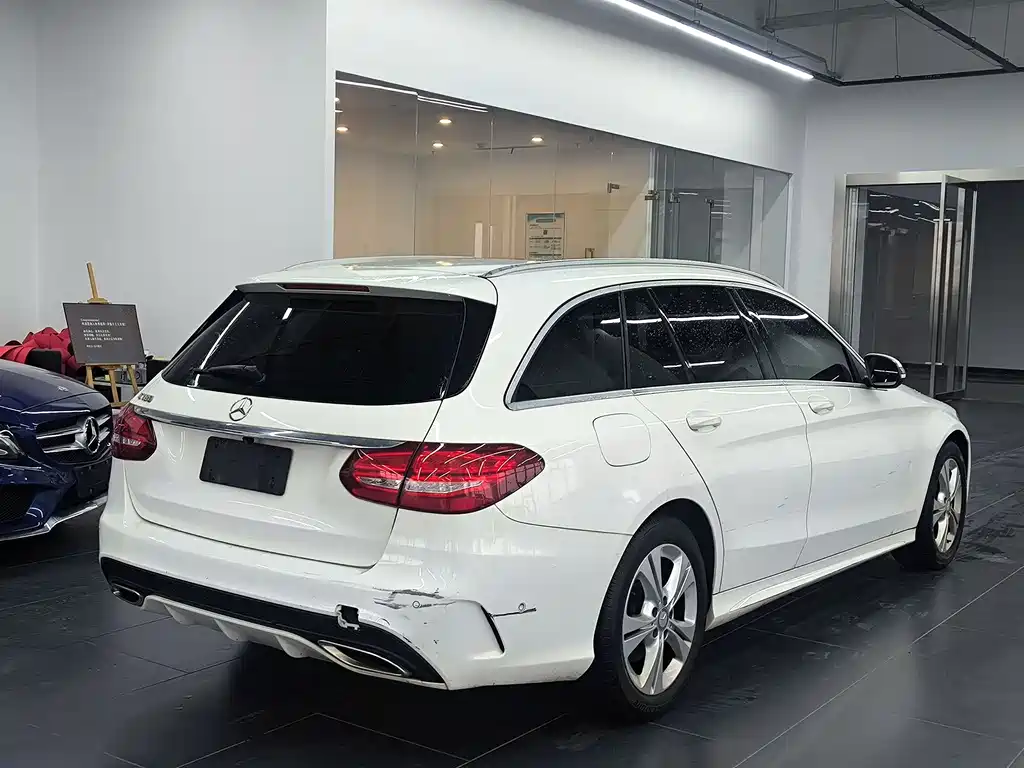 MERCEDES-BENZ C CLASS