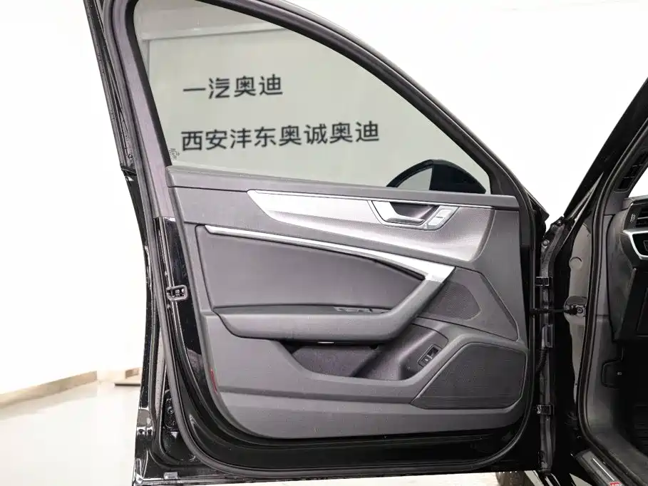 Audi A6L — миниатюра 9