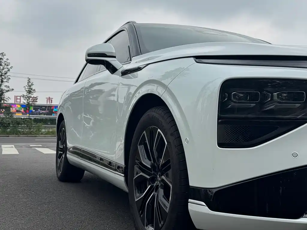 XPeng G9 — миниатюра 7