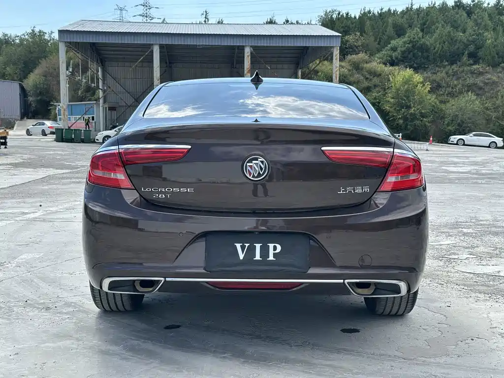 Buick LaCrosse — миниатюра 8