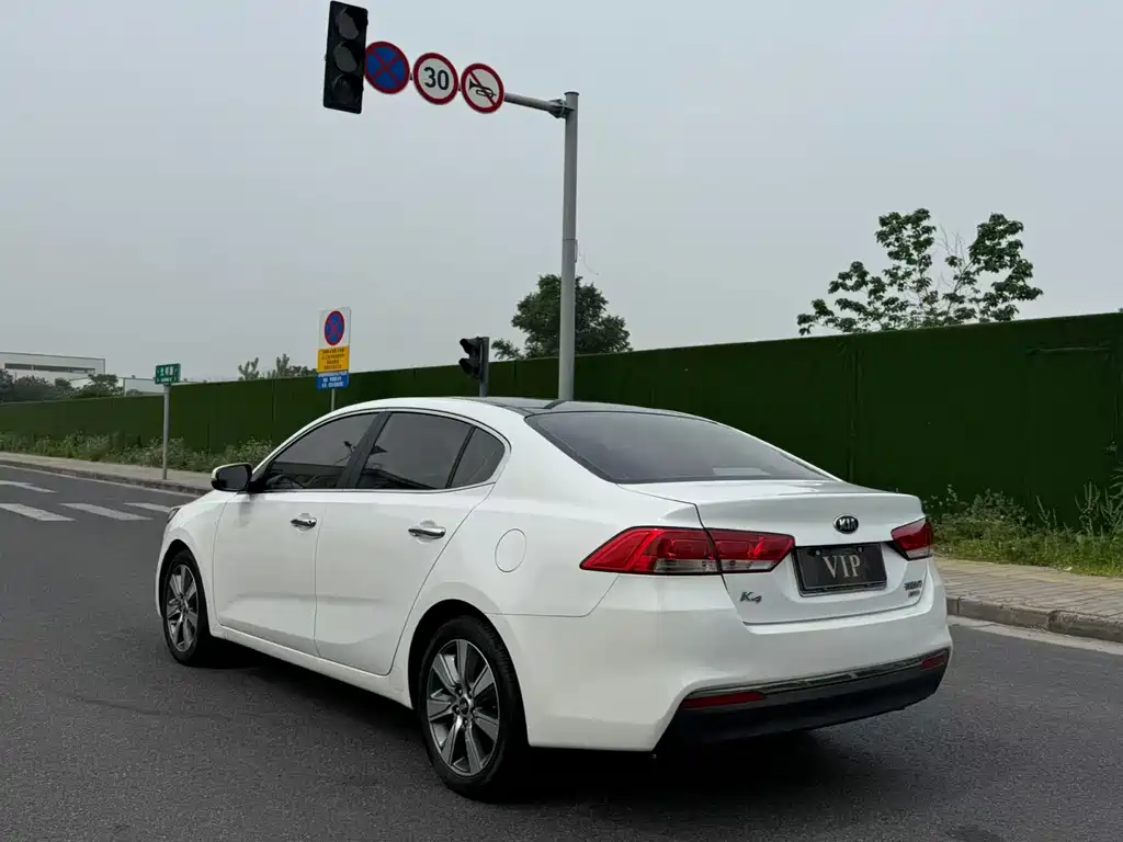 Kia K4 — миниатюра 6