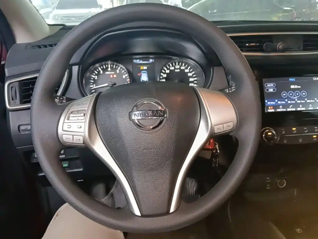 Nissan Qashqai — миниатюра 11