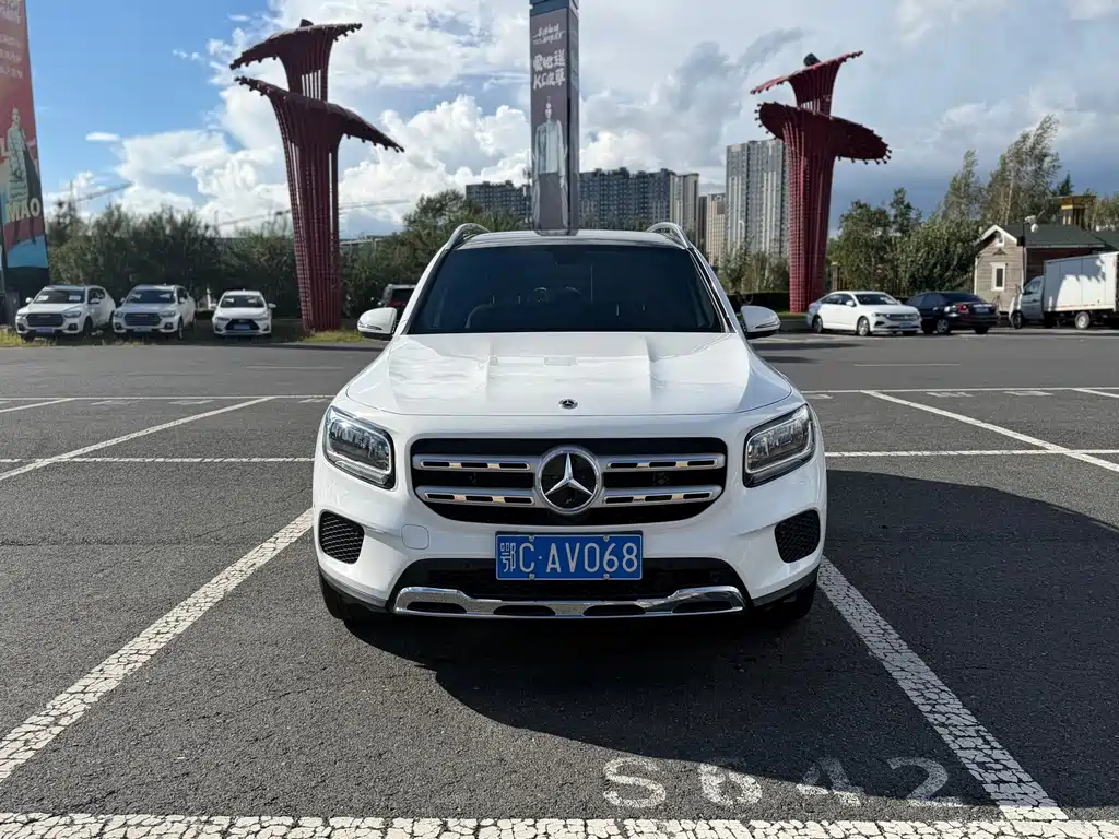Mercedes-Benz GLB — миниатюра 2