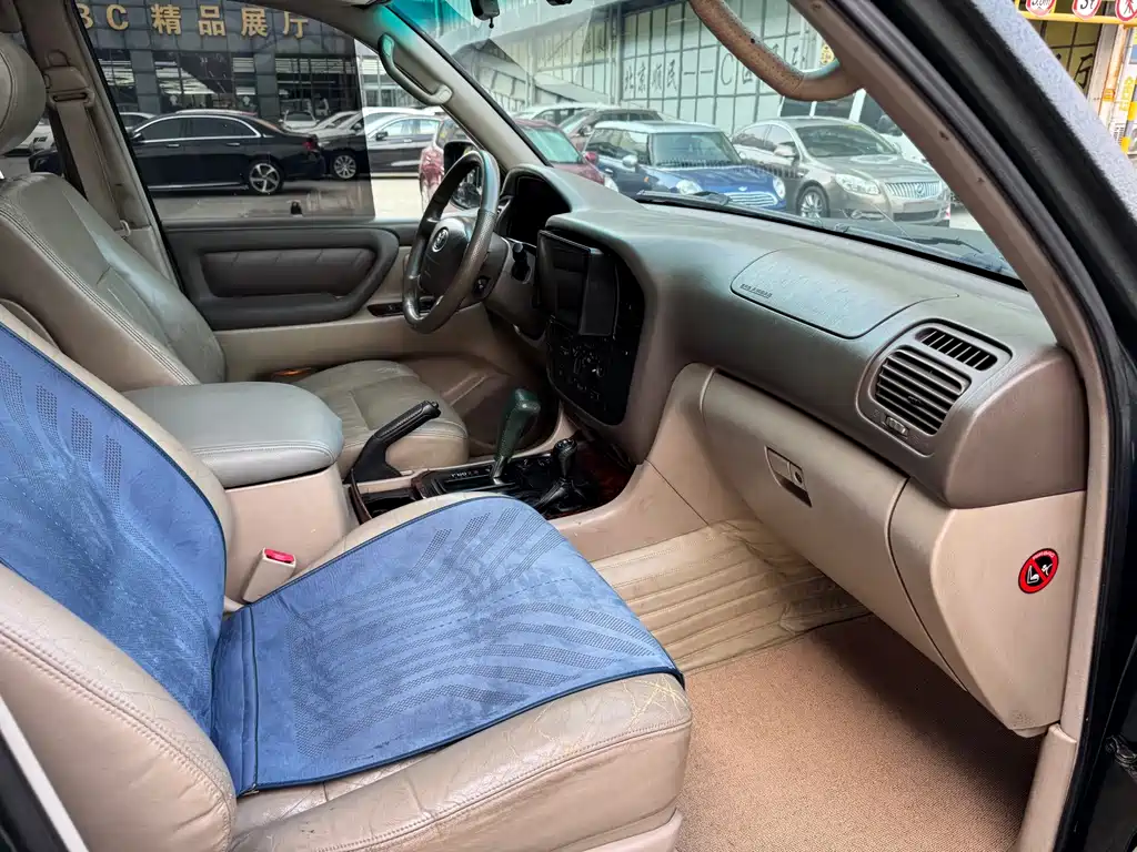 Toyota Land Cruiser — миниатюра 16