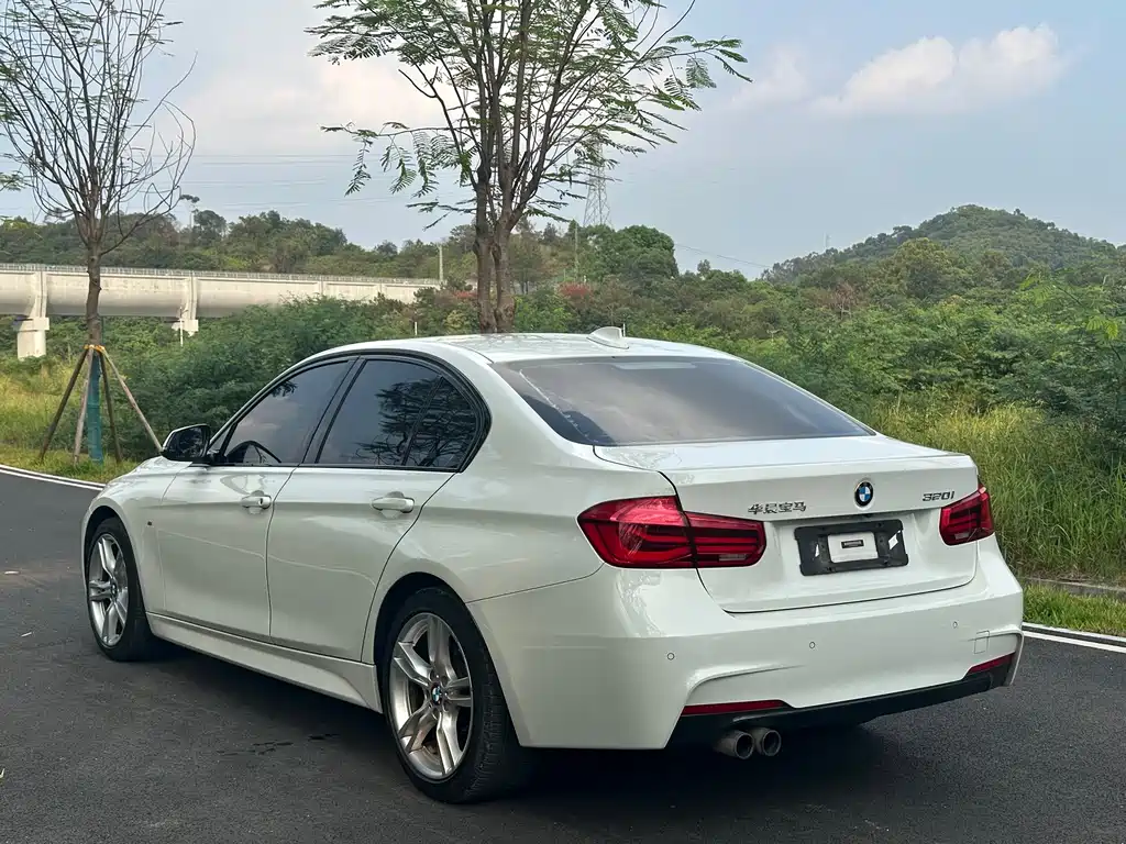 BMW 3 Series — миниатюра 10
